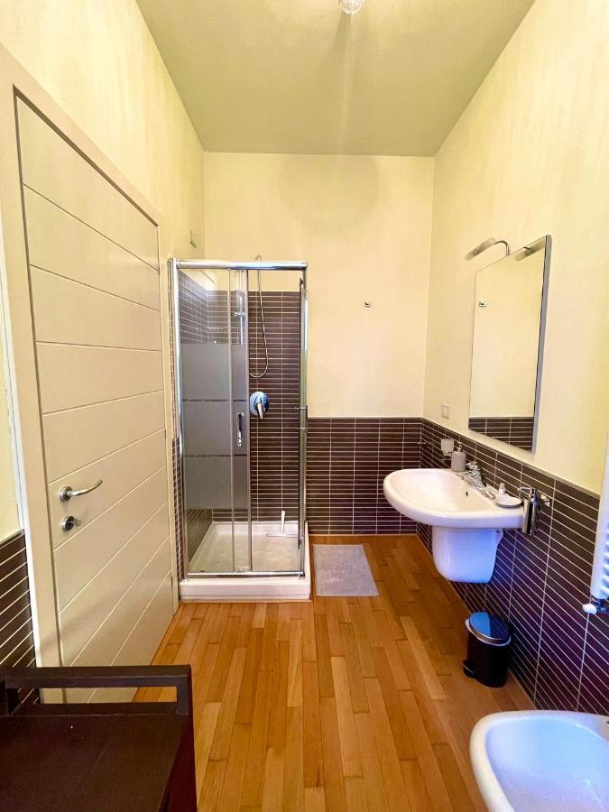 Luxury Four-Room Apartment In Monza Centro - 2 Min Walk To Train Station المظهر الخارجي الصورة
