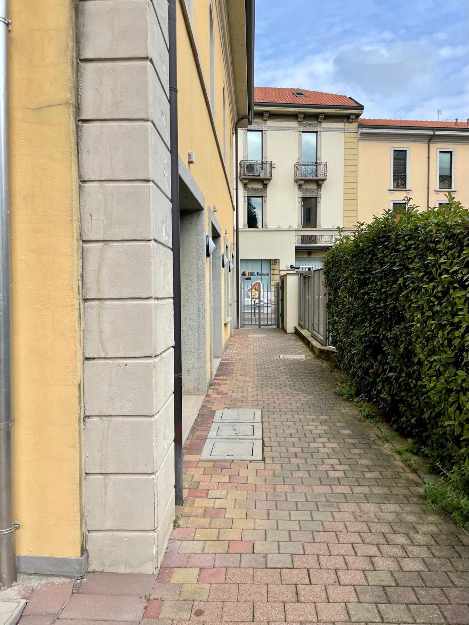 Luxury Four-Room Apartment In Monza Centro - 2 Min Walk To Train Station المظهر الخارجي الصورة