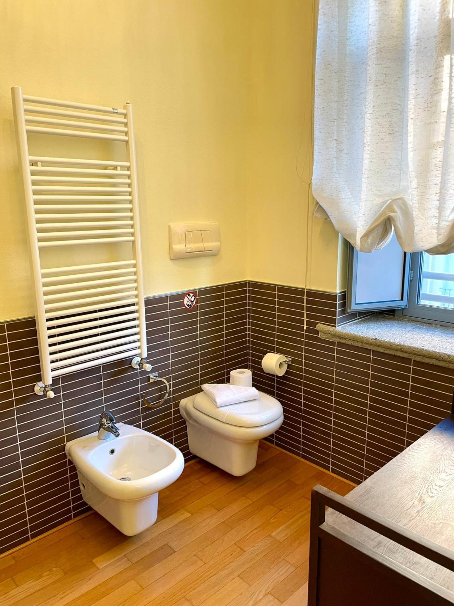 Luxury Four-Room Apartment In Monza Centro - 2 Min Walk To Train Station المظهر الخارجي الصورة